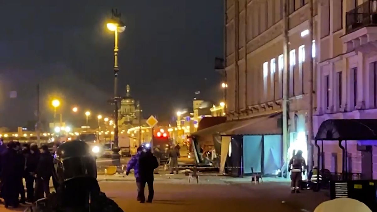 Výbuch v kavárně v Petrohradu zabil ruského válečného blogera Tatarského